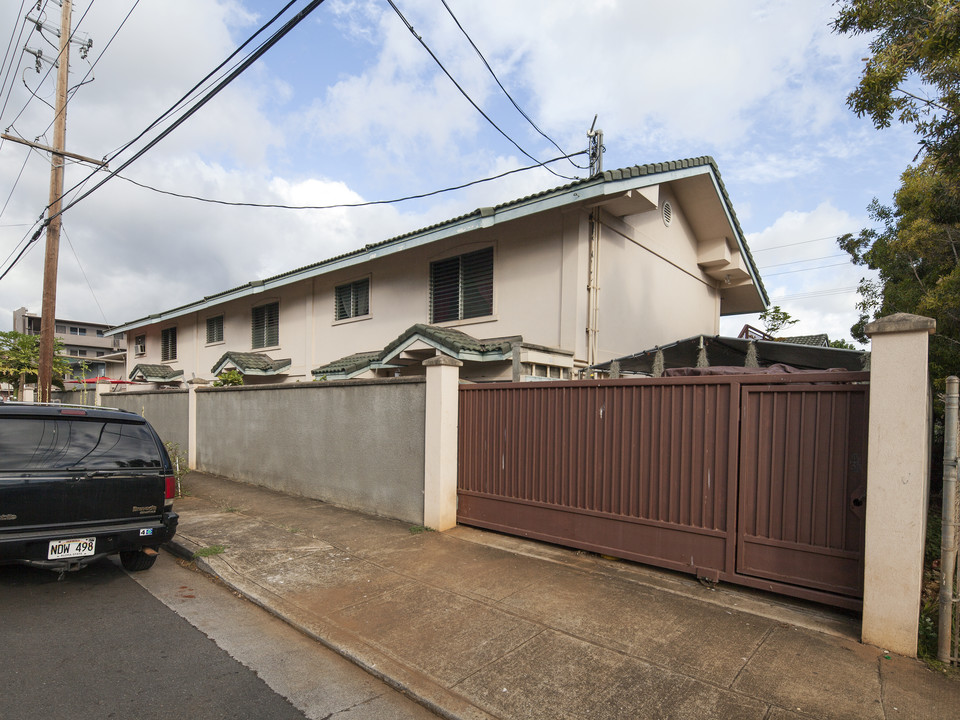 94-1021-94-1029 Kahuamoku St in Waipahu, HI - Foto de edificio