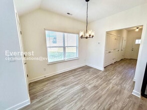 799 Coopers Wy in Lebanon, TN - Foto de edificio - Building Photo