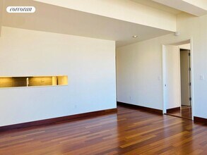 305 E 63rd St in New York, NY - Building Photo - Building Photo