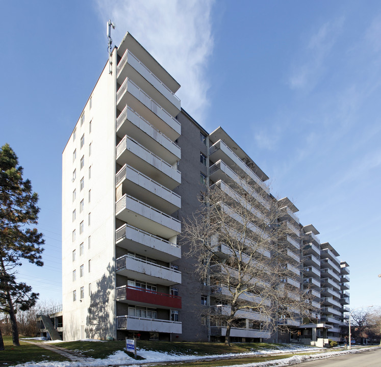 Hager Creek in Burlington, ON - Building Photo