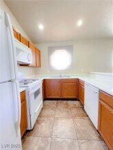 5022 S Rainbow Blvd in Las Vegas, NV - Building Photo - Building Photo