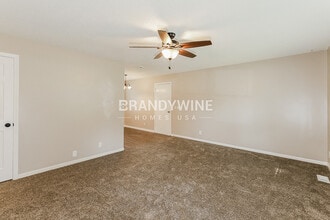 1308 Rose St in Kearney, MO - Foto de edificio - Building Photo