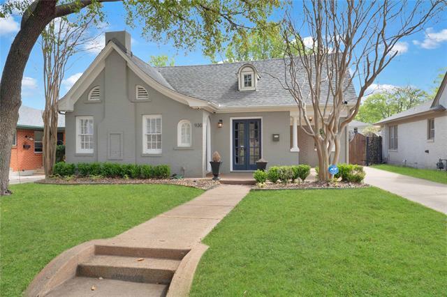 930 N Clinton Ave in Dallas, TX - Building Photo