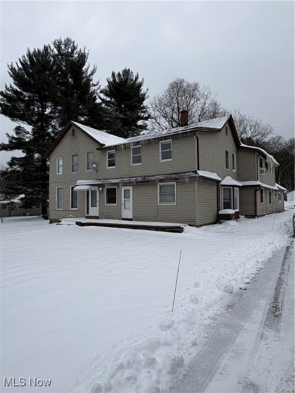 6743 Hathaway Rd in Valley View, OH - Building Photo - Building Photo