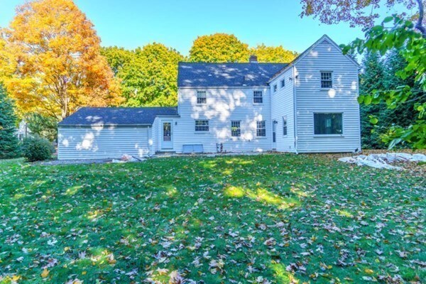 33 Jackson Rd in Wellesley, MA - Building Photo - Building Photo