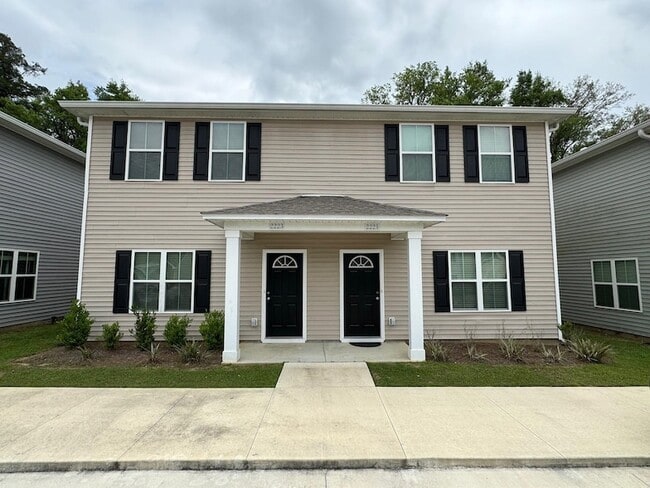 property at 2225 Cedarbrook Ct