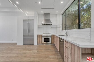 1447 N Martel Ave in Los Angeles, CA - Building Photo - Building Photo