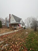 1910 Hst W 10th St in Anderson, IN - Building Photo