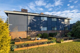 3401 Oakes Ave in Everett, WA - Building Photo