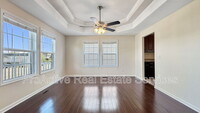 3301 E Ocean View Ave in Norfolk, VA - Foto de edificio - Building Photo