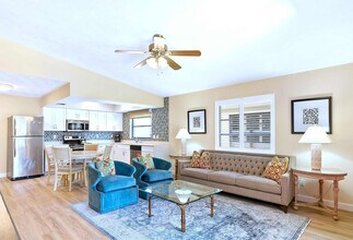 663 106th Ave N, Unit SI ID1504161P in Naples, FL - Foto de edificio - Building Photo