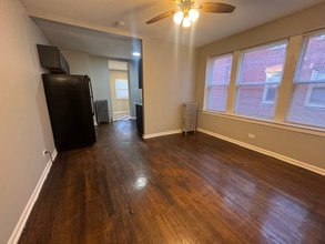 5901-5911 W Huron St in Chicago, IL - Building Photo - Building Photo