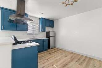 1431 Obispo Ave in Long Beach, CA - Foto de edificio - Building Photo