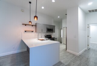 1903 Seatonham St in Winter Garden, FL - Building Photo - Building Photo