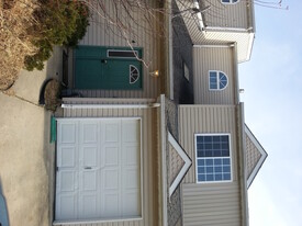 4 Sage Dr in Lumberton, NJ - Building Photo