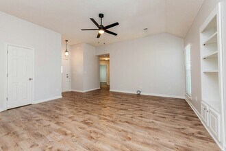 104 Lupine Way in Bonaire, GA - Building Photo - Building Photo