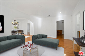 409 N Kilkea Dr in Los Angeles, CA - Building Photo - Building Photo