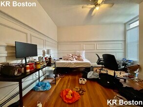27 Saint Lukes Rd in Boston, MA - Building Photo - Building Photo