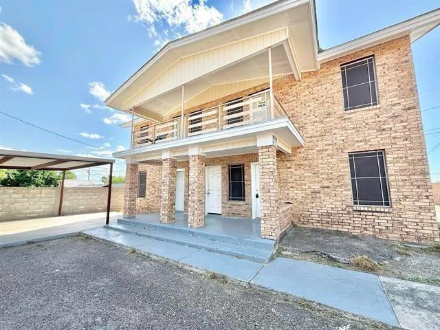 33 Jackson St in Zapata, TX - Building Photo - Building Photo