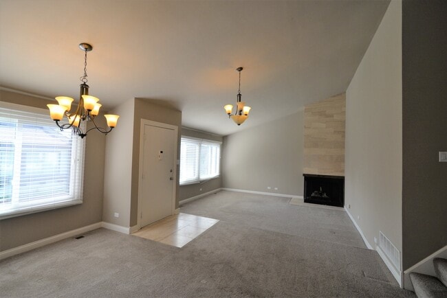 183 Cascade Dr in Indian Head Park, IL - Building Photo - Building Photo