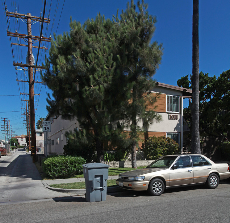 1011 Winchester Ave in Glendale, CA - Building Photo