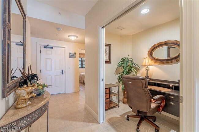 5702 Cape Harbour Dr in Cape Coral, FL - Building Photo - Building Photo