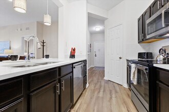 2774 Almaton Loop in Kissimmee, FL - Building Photo - Building Photo