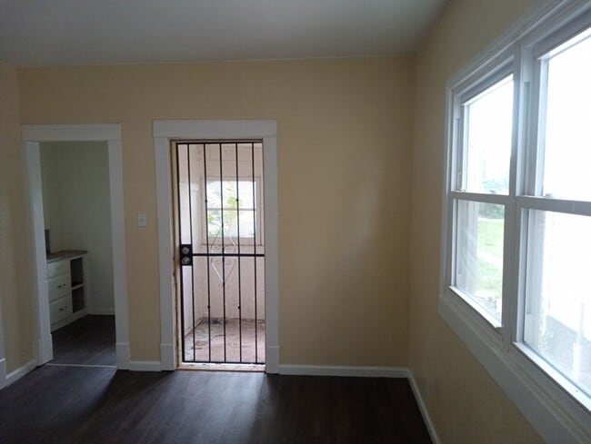 422 Dexter St in Toledo, OH - Building Photo - Building Photo