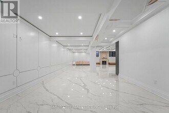 1394 Lorne Park Rd in Mississauga, ON - Building Photo - Building Photo