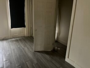 249 E PHILADELPHIA ST in York, PA - Foto de edificio - Building Photo