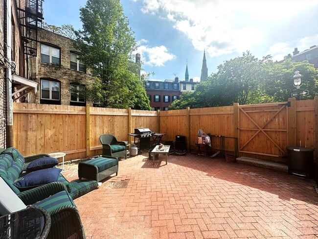 property at 10 Mount Vernon Square