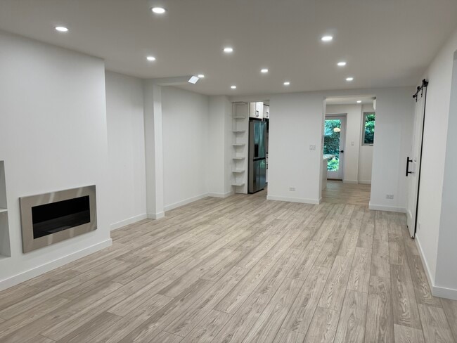150 Summit St, Unit Garden Unit