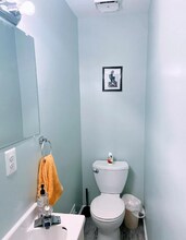 1059 W Barre St in Baltimore, MD - Foto de edificio - Building Photo