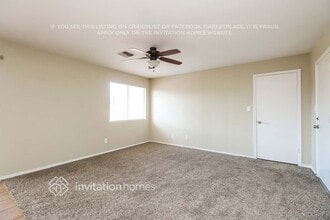 811 E Hillview Cir in Mesa, AZ - Building Photo - Building Photo