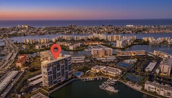 7300 Sun Island Dr S in South Pasadena, FL - Building Photo