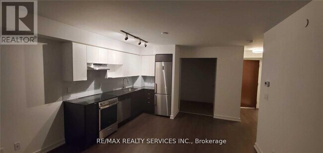 property at 120 Varna Dr