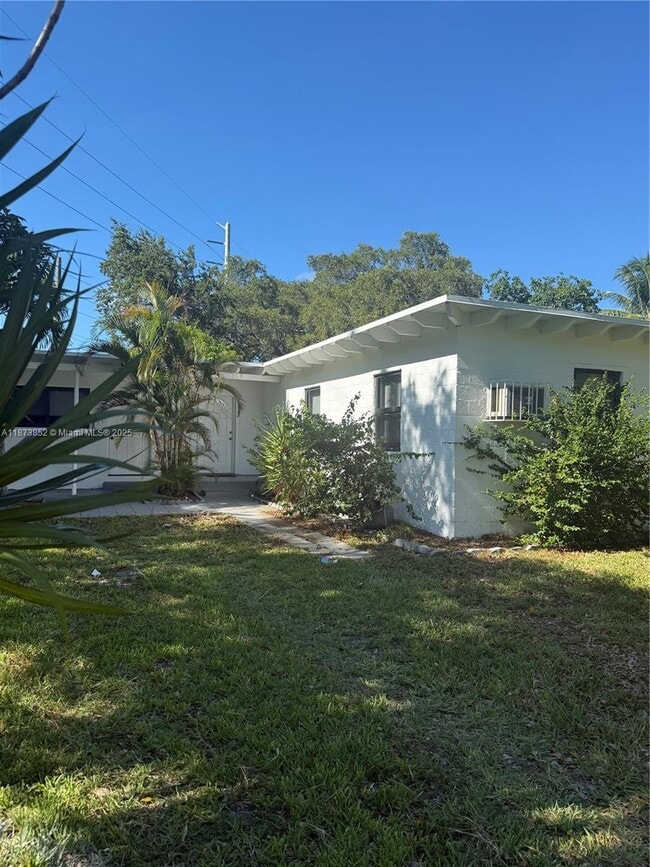 1503 NE 128th St in North Miami, FL - Building Photo - Building Photo