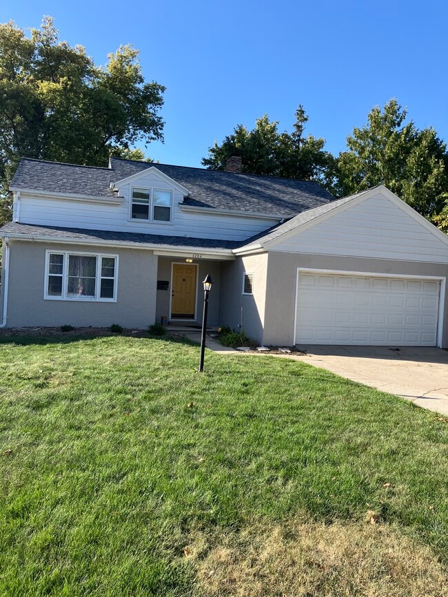property at 3206 S Webster Ave