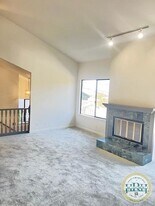 106 Solano St in Brisbane, CA - Building Photo