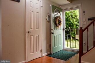 311 Whitcliff Ct in Gaithersburg, MD - Building Photo - Building Photo