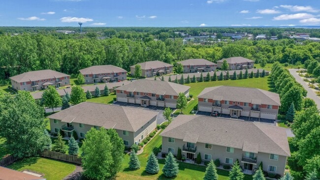 Stone Meadows in Green Bay, WI - Foto de edificio - Building Photo