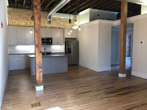 510 Whitehall St SW-Unit -205 in Atlanta, GA - Building Photo - Building Photo