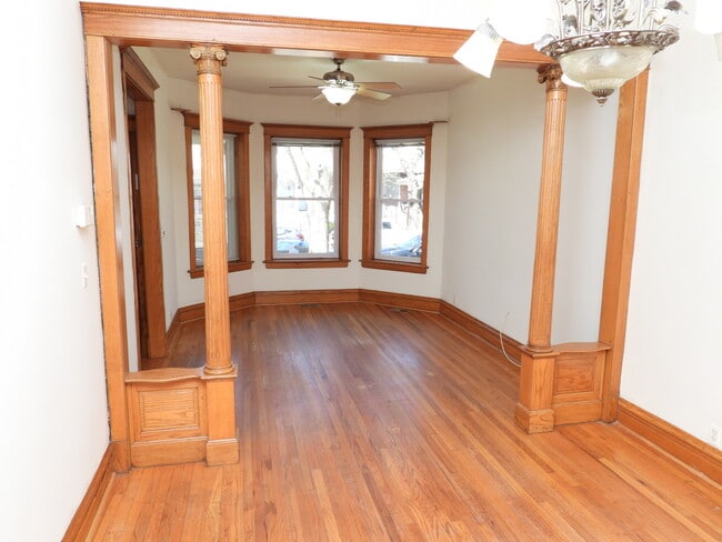 5119 W Pensacola Ave in Chicago, IL - Building Photo - Building Photo