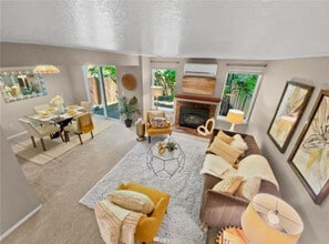 18429 20th Dr SE in Bothell, WA - Foto de edificio - Building Photo