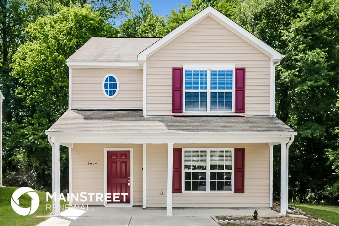 6604 Frogstool Ln in Raleigh, NC - Building Photo