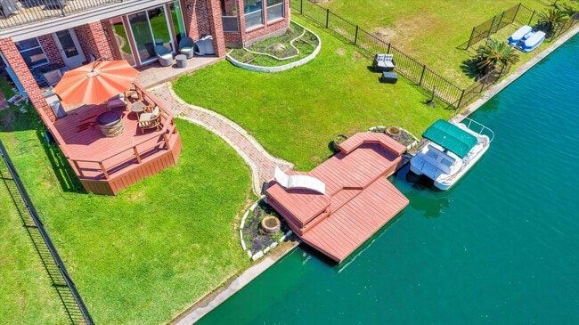 18011 Darling Point Ct in Cypress, TX - Building Photo - Building Photo