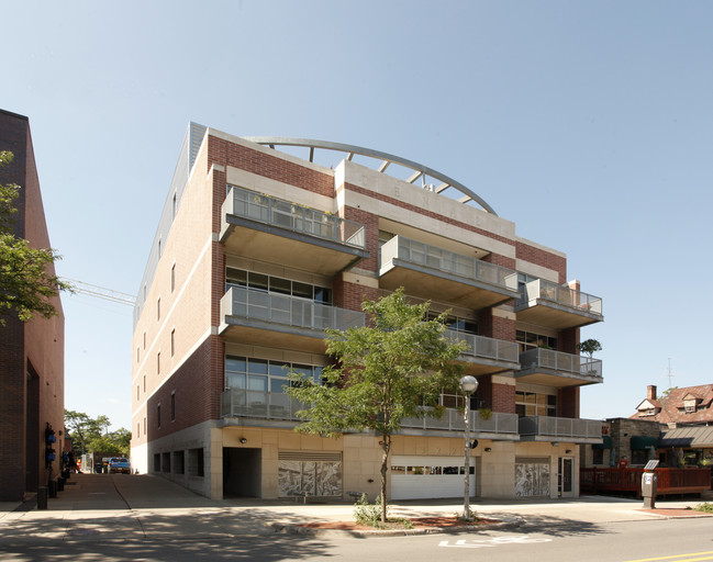 Denali Lofts in Ann Arbor, MI - Foto de edificio - Building Photo