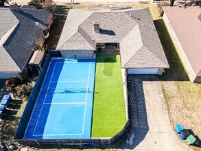 3706 Bishop Hill Dr in Carrollton, TX - Building Photo - Building Photo