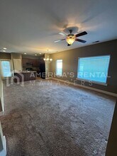 860 Kent Dr in Odenville, AL - Building Photo - Building Photo