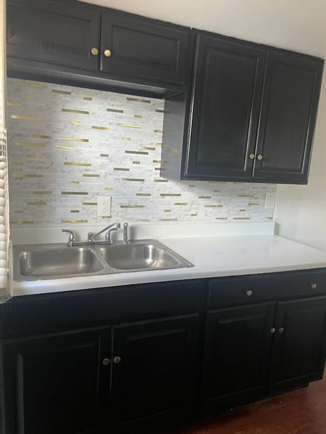 1030 11th Ave in Huntington, WV - Building Photo - Building Photo